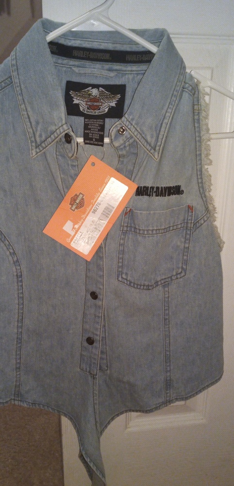 Denim sleeveless HD shirt